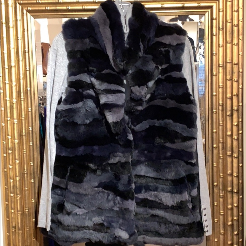 Metric Rabbit fur vest